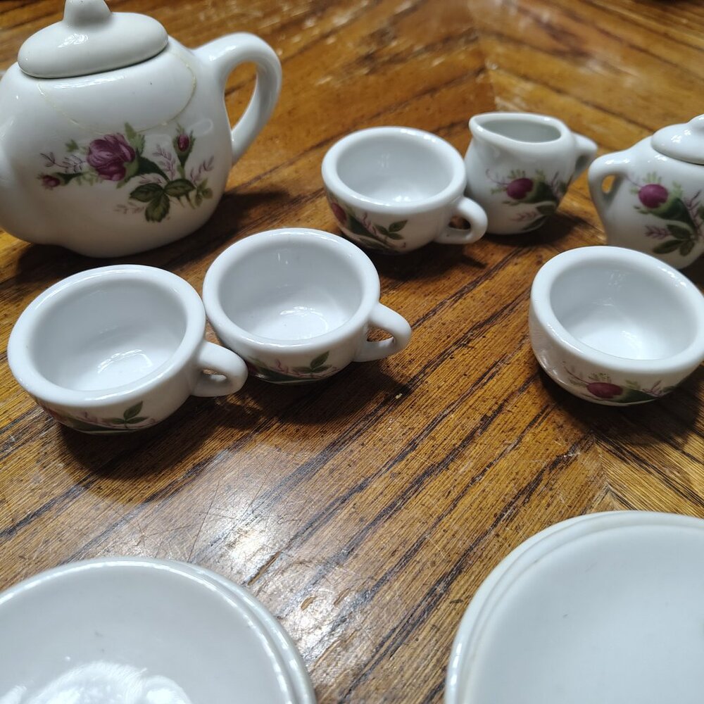 Another 15 Piece Floral  Mini Tea Set - Picture 4 of 7